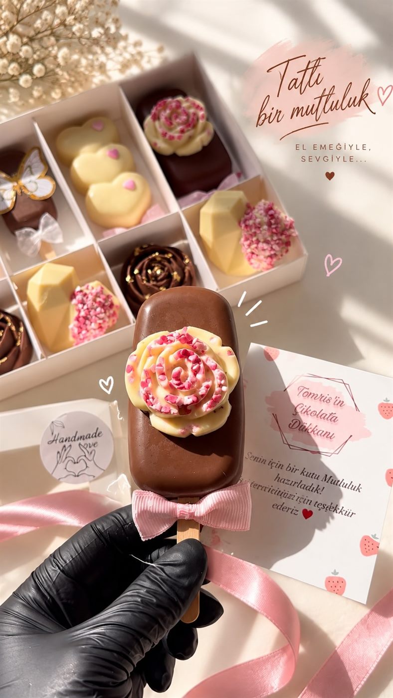 Gül rozetli el yapımı çikolata magnum